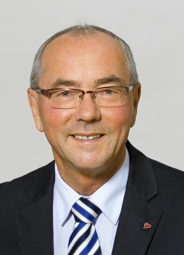 Image of politician Sacher Ewald
