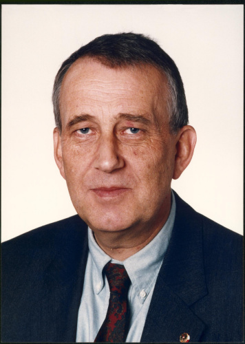 Image of politician Kier Volker, Dr.