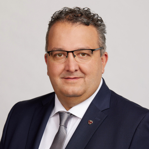 Image of politician Mair Klaus