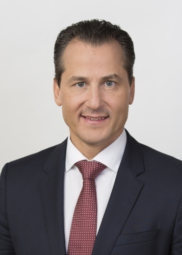 Image of politician Lugar Robert, Ing.